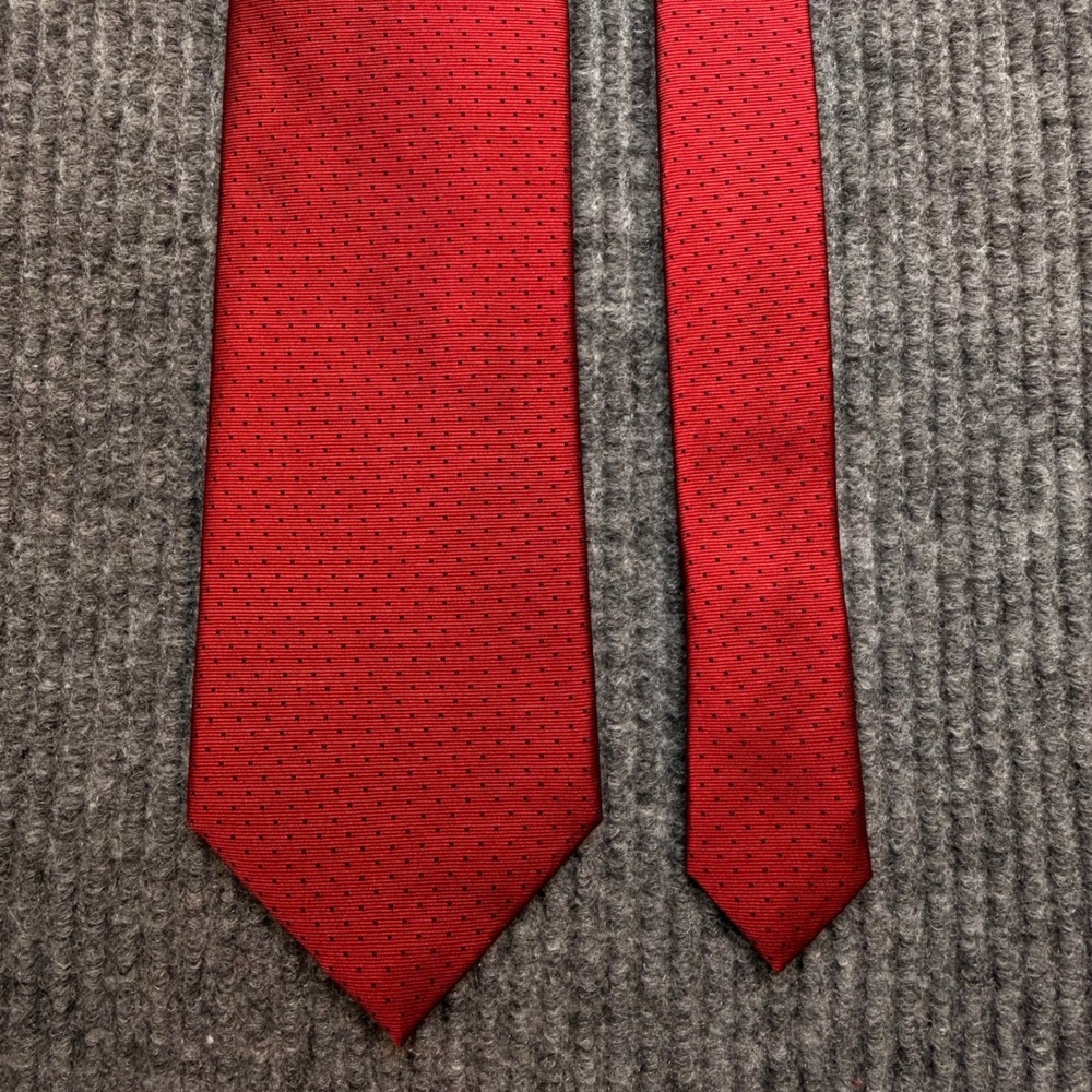 Red Silk‎ Tie Jos. A. Bank Executive Collection Micro Dot Pattern Necktie